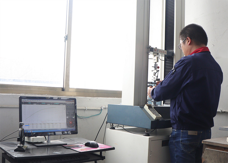 Pulling force testing machine